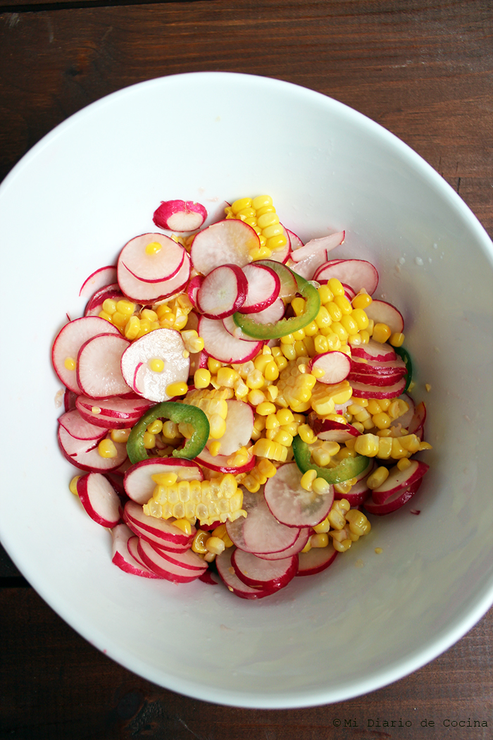 Ensalada de choclo y rabanitos Ensalada de choclo y rabanitos