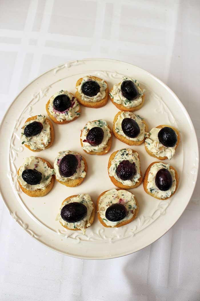 Pollo apanado, zanahorias y puré rústico - Appetizer Pollo apanado, zanahorias y puré rústico - Appetizer