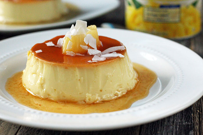 Flan de piña y coco Flan de piña y coco