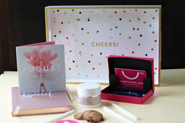 POPSUGAR #MUSTHAVEBOX AGOSTO 2017 POPSUGAR #MUSTHAVEBOX AGOSTO 2017