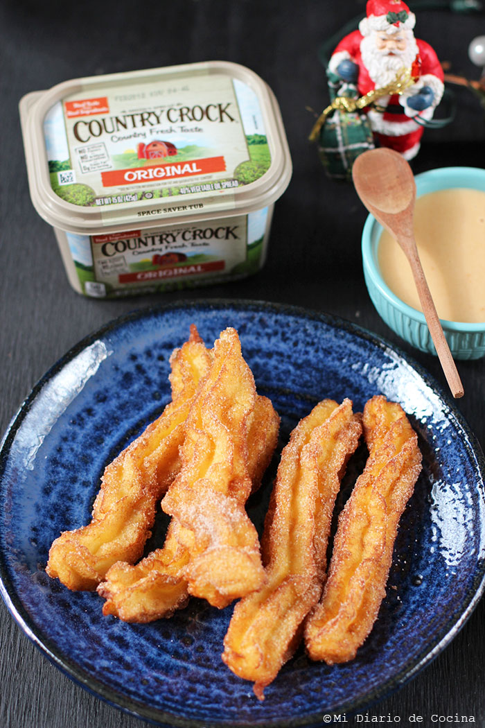 Churros con dulce de leche y lúcuma Churros con dulce de leche y lúcuma