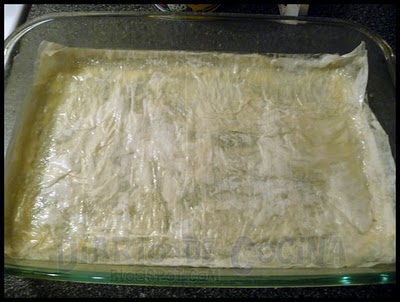 Pasta filo con espinaca y queso cottage