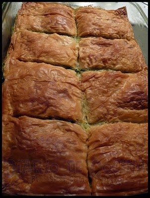 Pasta filo con espinaca y queso cottage