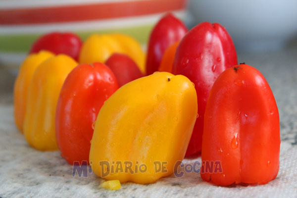 Mini pimientos rellenos Mini pimientos rellenos