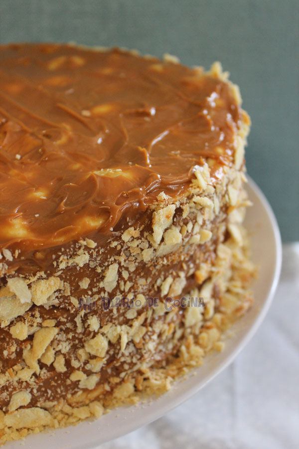 Torta de hojarasca con manjar