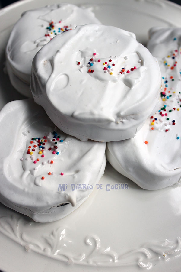 Chilenitos con merengue