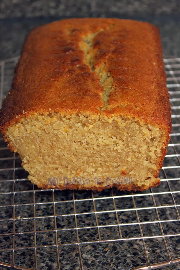 Queque de almendras y naranja
