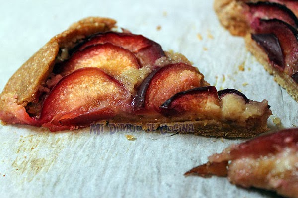 Crostata integral de almendras y ciruelas Crostata integral de almendras y ciruelas