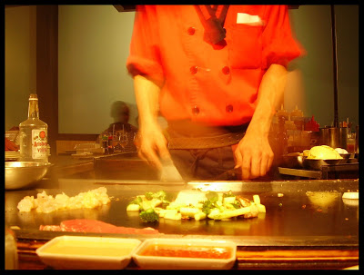 Arroz con vegetales, huevos y carnes salteadas (Plato Japonés)
