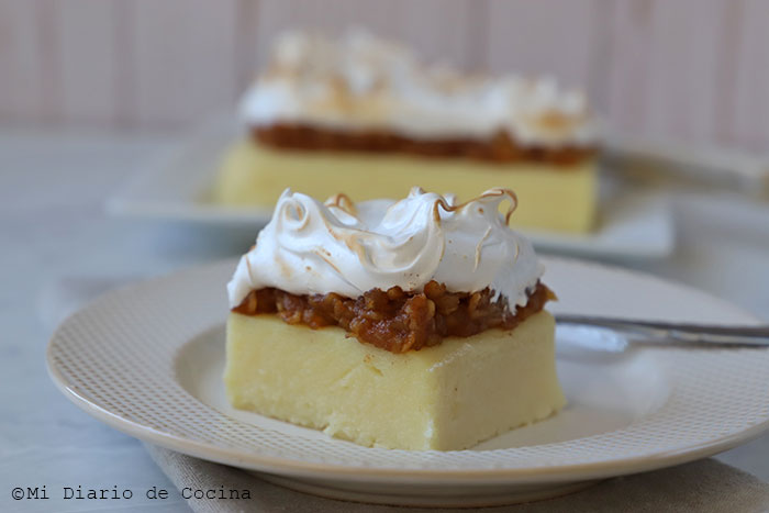 Postre de sémola y manzana Postre de semola y manzana
