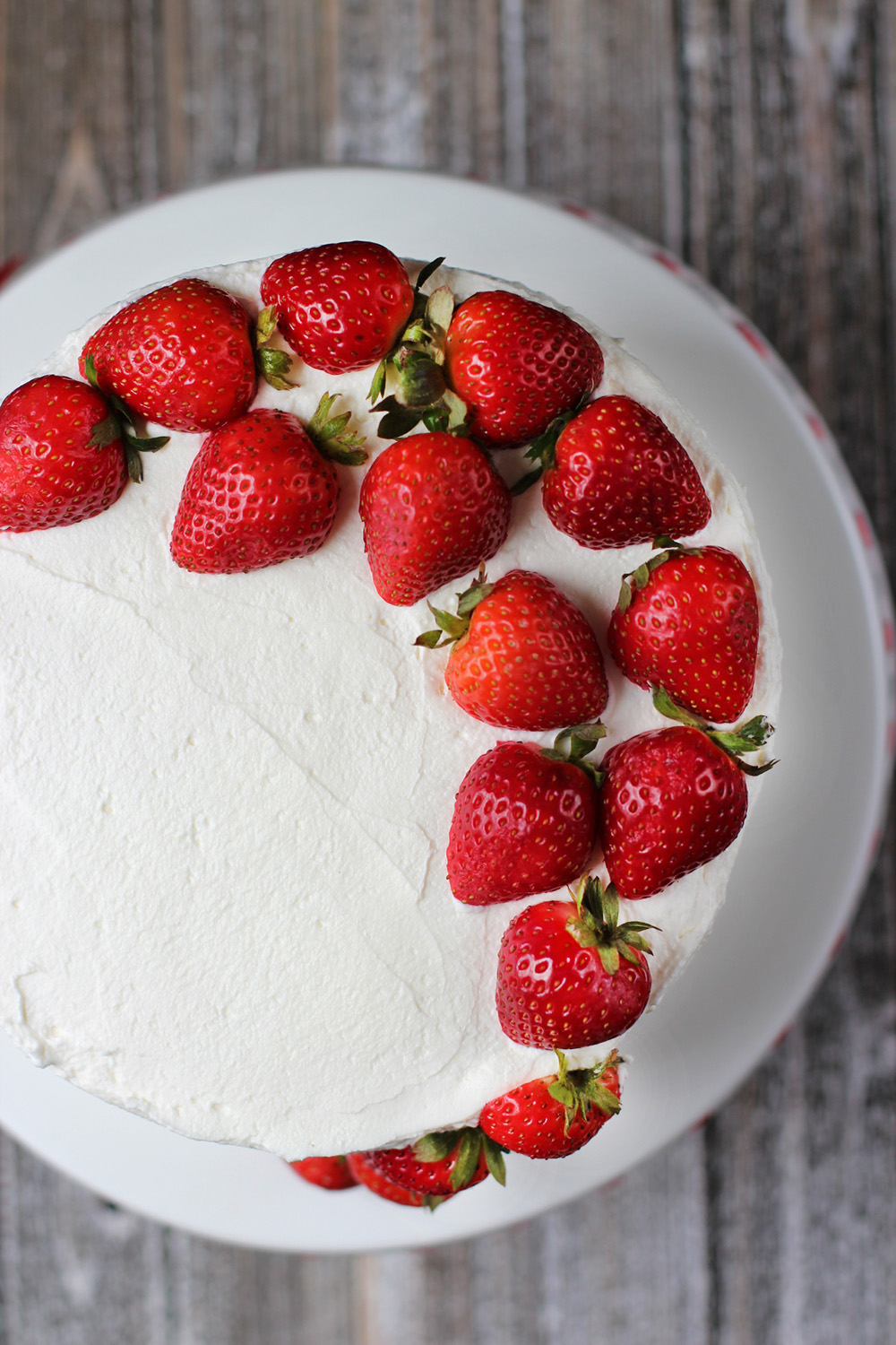 Torta de merengue y frutilla Torta de merengue y frutilla