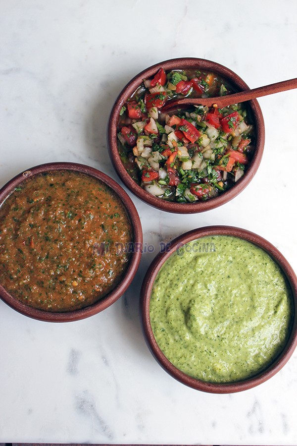 Pebres y salsa verde Pebres y salsa verde