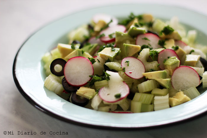 Ensalada de apio y palta