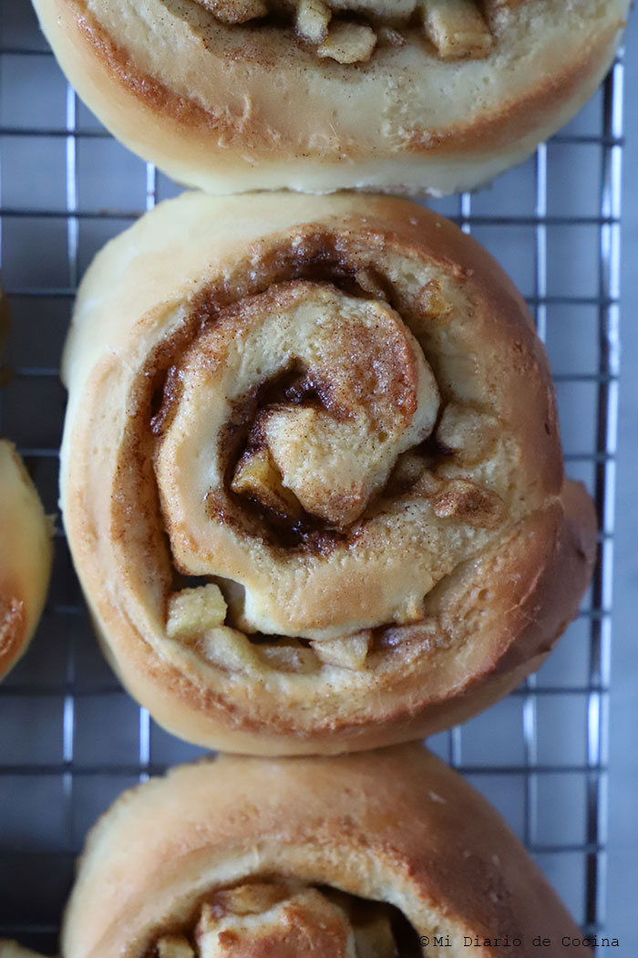 Rollos de canela y manzana Rollos de canela y manzana