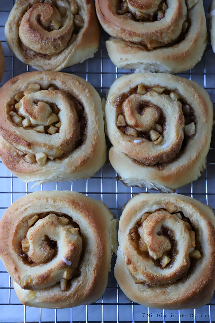 Rollos de canela y manzana Rollos de canela y manzana