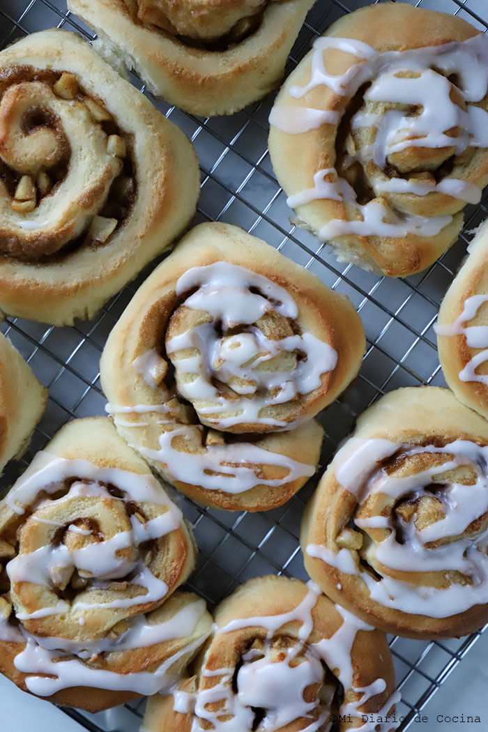 Rollos de canela y manzana Rollos de canela y manzana
